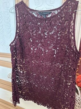 White House Black Market Burgundy Lace Sleeveless Top